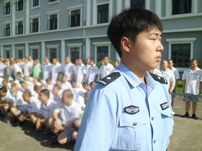 官】四岔河监狱尹吕恺：坚守初心的破题者凯发k8网站【2024年度优秀主管警(图4)